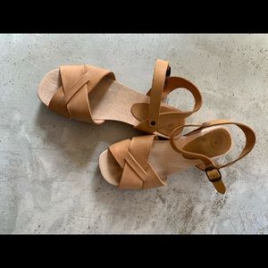 Soor ploom womens low clog sandals